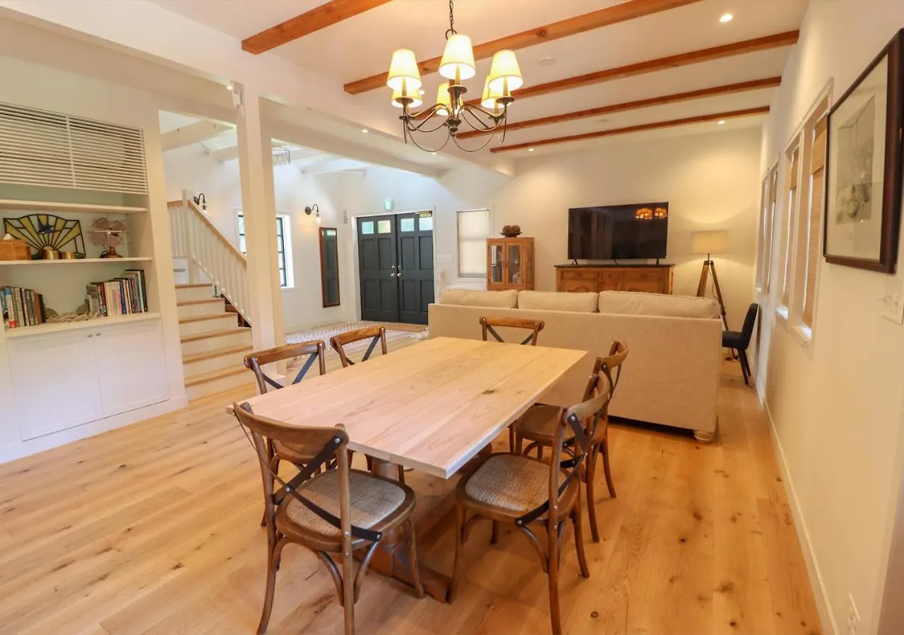 Villa Chaya Farmstead Inn Hayama